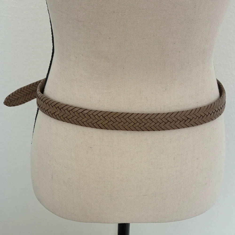 Vintage Talbots Tan Leather Belt